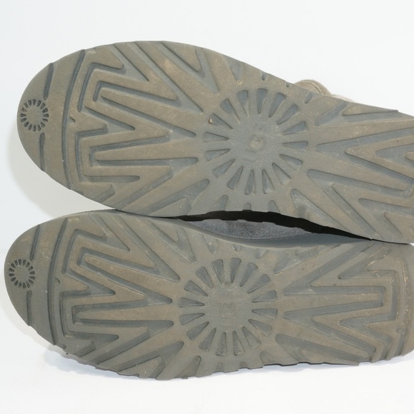 UGG Australia Kristin Size 6 Boots Womens C2A D27 - Picture 8 of 8